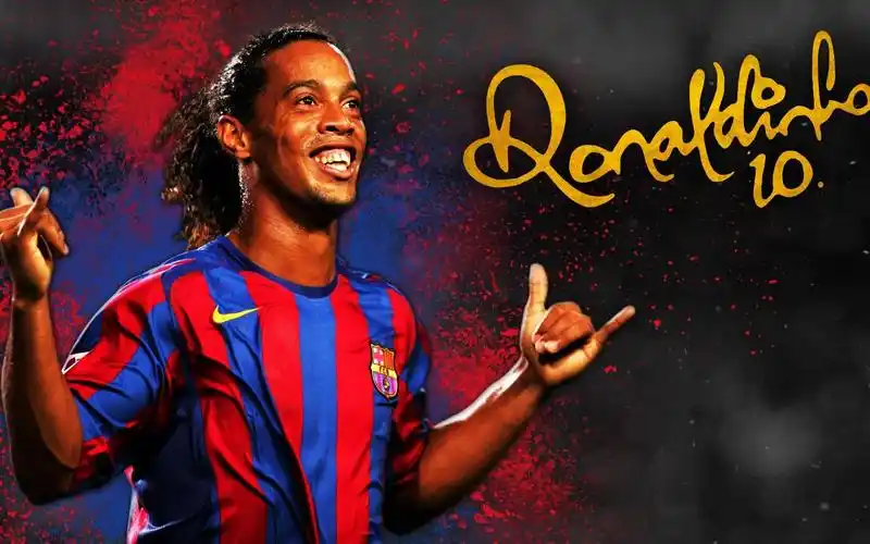 两名队务因 两名队务因