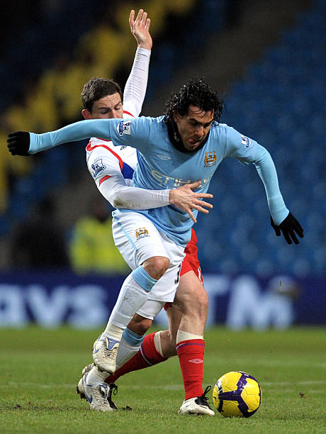 间围绕阿德 间围绕阿德