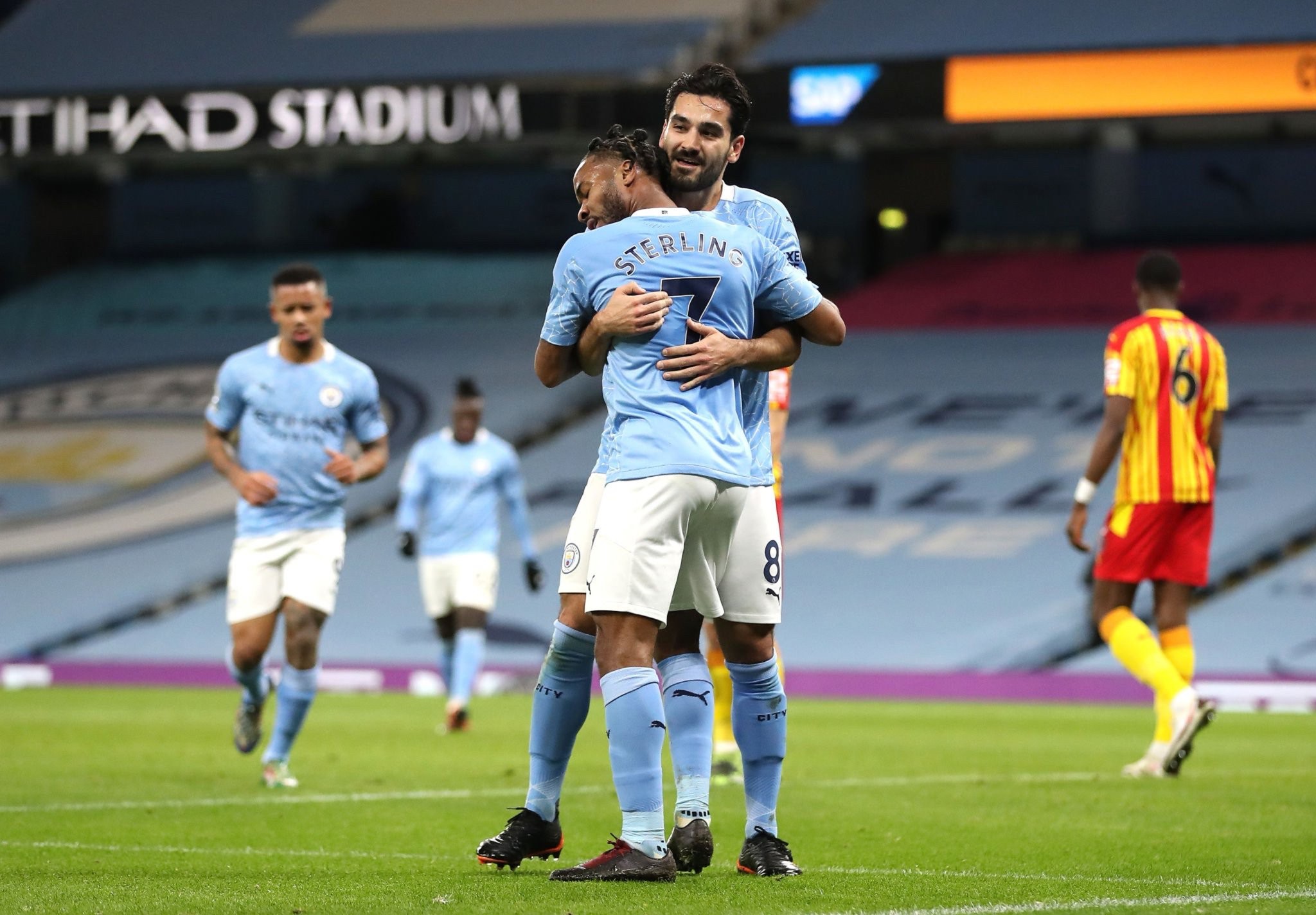 屡见成效 屡见成效